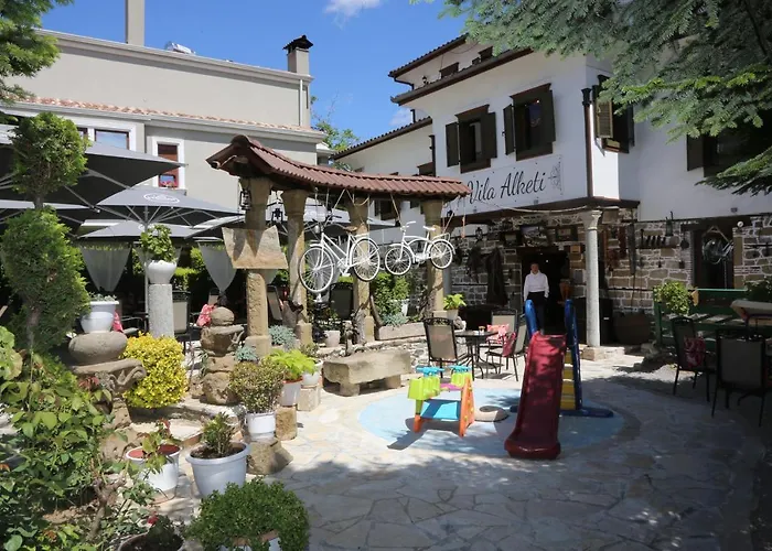 Vila Alket